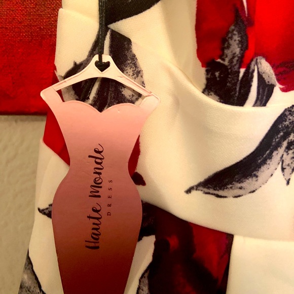 Dress - Picture 3 of 4